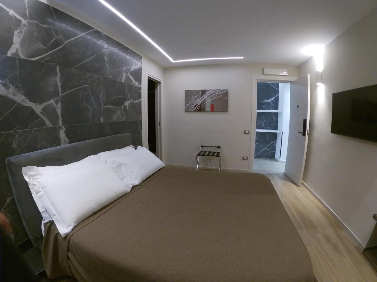 Municipio Luxury Suite Neapel Exterior foto