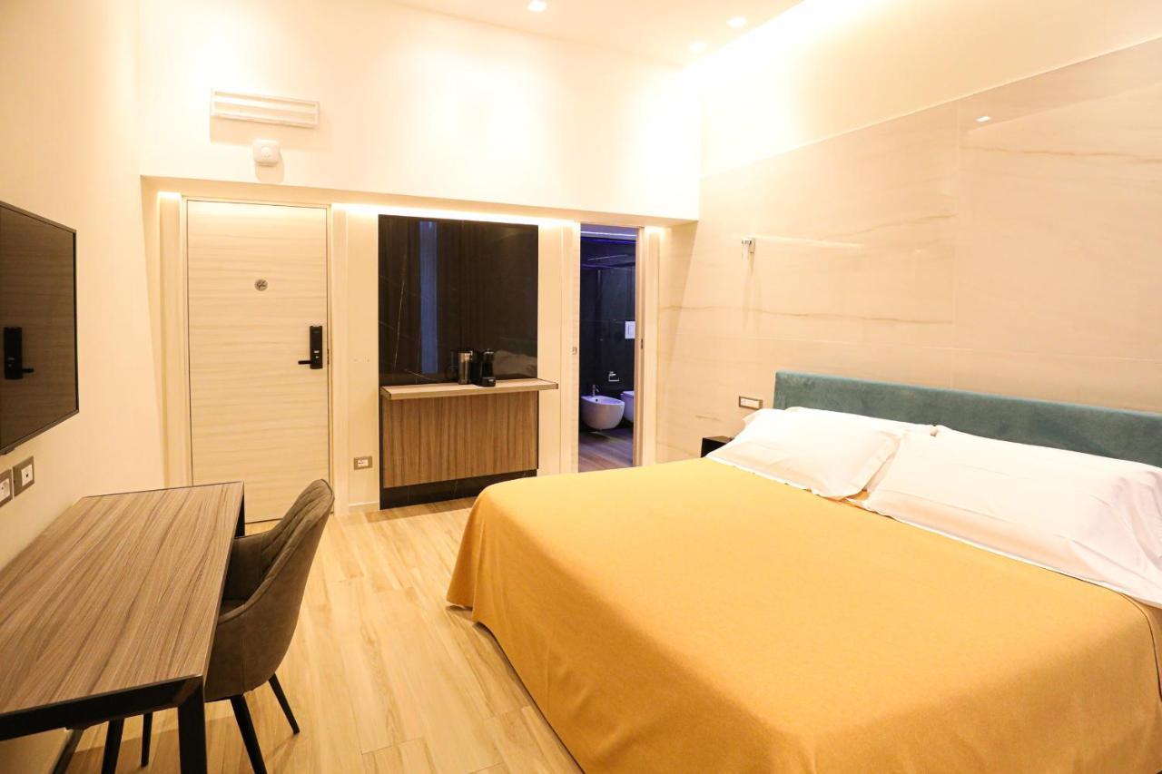 Municipio Luxury Suite Neapel Exterior foto